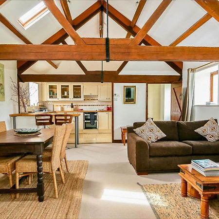 Апартаменты Glyme Flat - Peaceful Country Retreat! Чиппинг-Нортон Экстерьер фото