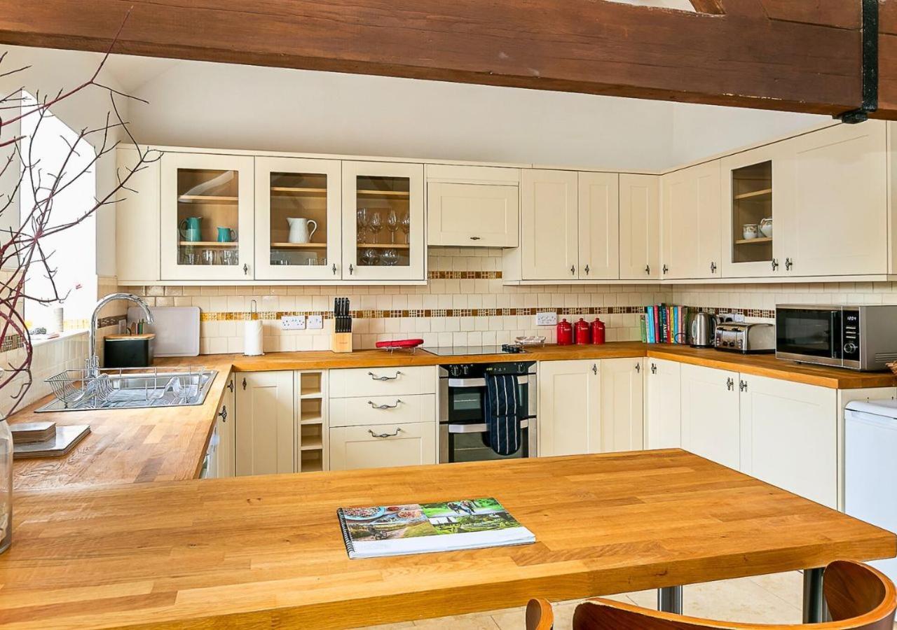 Апартаменты Glyme Flat - Peaceful Country Retreat! Чиппинг-Нортон Экстерьер фото